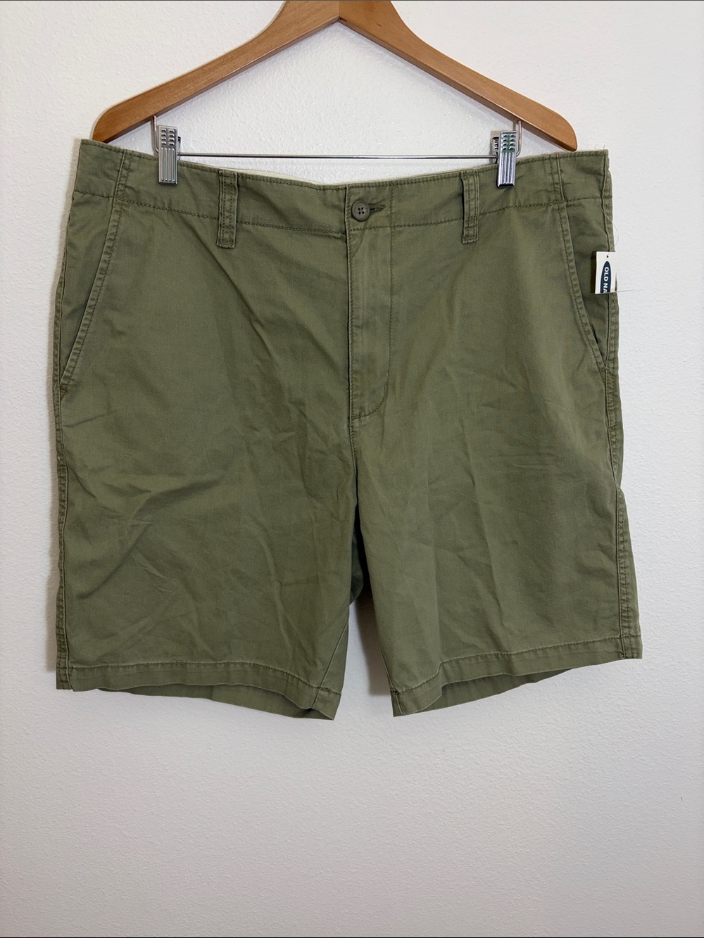 NWT Old Navy Lived-In Straight Classic Olive Green Cotton Shorts
